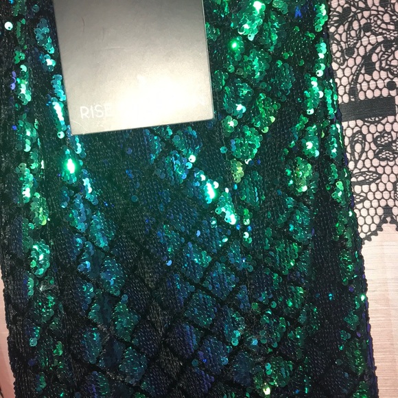 Rise of down mermaid skirt - Picture 4 of 4